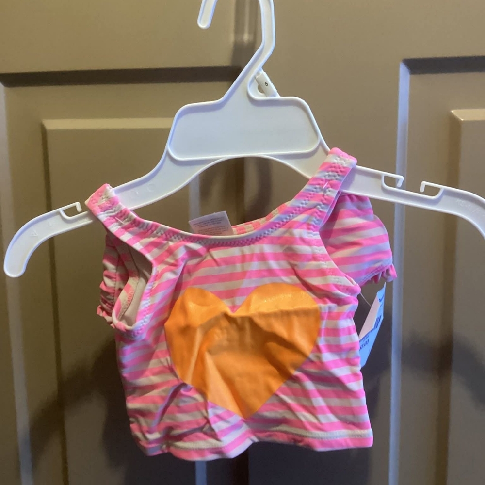💜3/$15 5/$20 7/$25💜 Girls Sz 12 Months Swimsuit